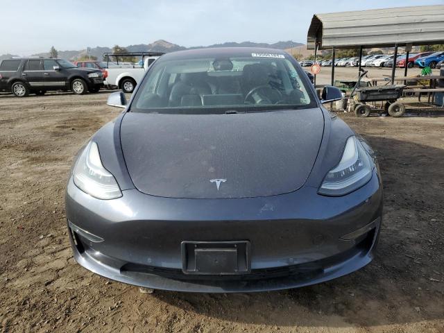 Photo 5 from auction – 2018 TESLA MODEL 3 with VIN 5YJ3E1EA6JF040253