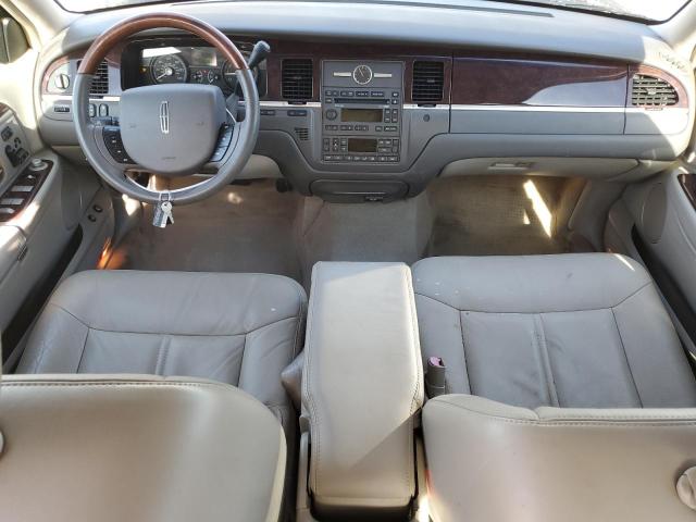 Photo 8 from auction – 2010 LINCOLN TOWN CAR S with VIN 2LNBL8CV9AX615702