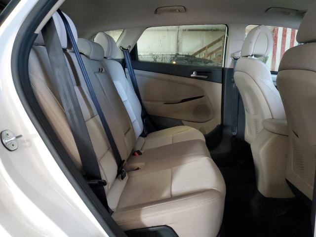 Photo 11 from auction – 2017 HYUNDAI TUCSON SE with VIN KM8J23A43HU309740
