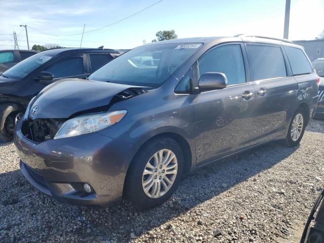 Photo 1 from auction – 2011 TOYOTA SIENNA XLE with VIN 5TDYK3DC5BS071701