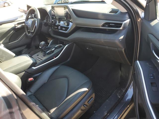 Photo 8 from auction – 2022 TOYOTA HIGHLANDER with VIN 5TDGZRAH2NS550253