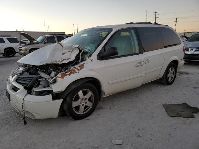 DODGE GRAND CARA 2005 with VIN 2D4GP44L45R321111 - Photo from auction