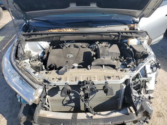 Foto 12 de la subasta – 2018 TOYOTA HIGHLANDER con VIN 5TDJZRFH5JS560736