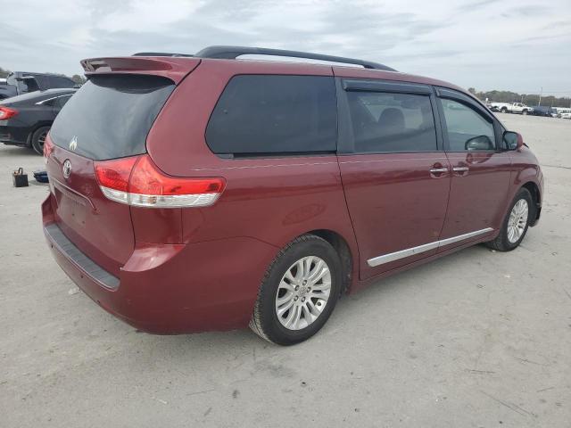 Photo 3 from auction – 2011 TOYOTA SIENNA XLE with VIN 5TDYK3DCXBS101680