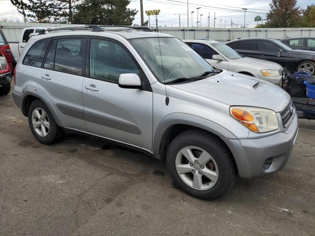 Photo 4 from auction – 2004 TOYOTA RAV4 with VIN JTEGD20V140031821