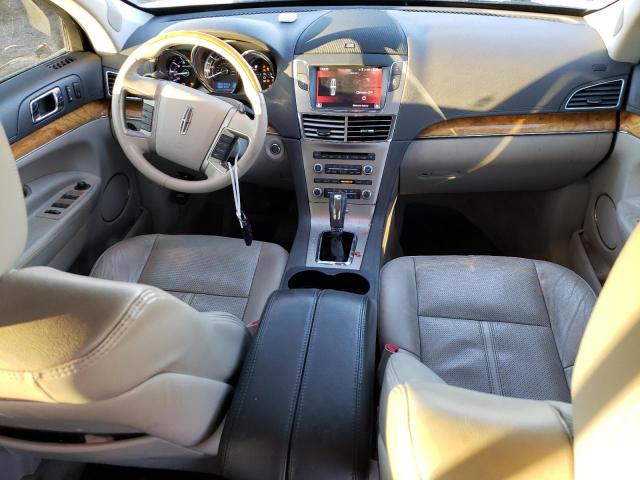 Photo 8 from auction – 2011 LINCOLN MKT with VIN 2LMHJ5AT1BBJ53848
