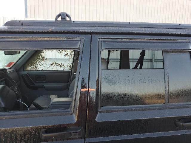 Photo 13 from auction – 1998 JEEP CHEROKEE S with VIN 1J4FJ68S4WL107800