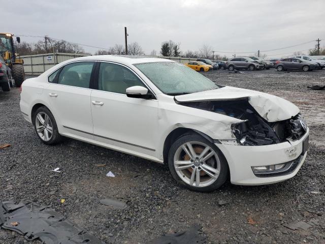 Photo 4 from auction – 2014 VOLKSWAGEN PASSAT SEL with VIN 1VWCN7A32EC044701