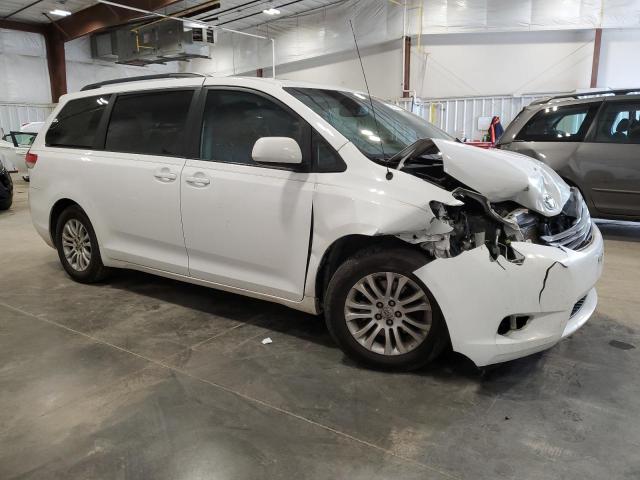 Photo 4 from auction – 2012 TOYOTA SIENNA XLE with VIN 5TDYK3DC1CS215908