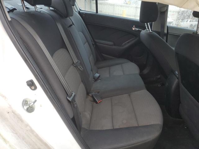 Photo 10 from auction – 2015 KIA FORTE LX with VIN KNAFX4A6XF5350843