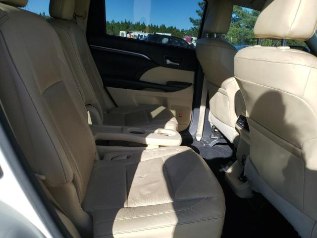 Photo 10 from auction – 2016 TOYOTA HIGHLANDER with VIN 5TDDCRFH3GS019322