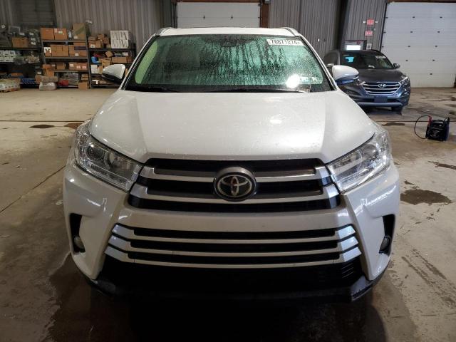 Photo 5 from auction – 2018 TOYOTA HIGHLANDER with VIN 5TDJZRFHXJS827241