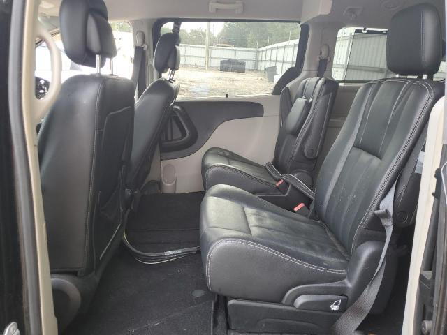 Photo 11 from auction – 2015 CHRYSLER TOWN & COU with VIN 2C4RC1BG9FR589711