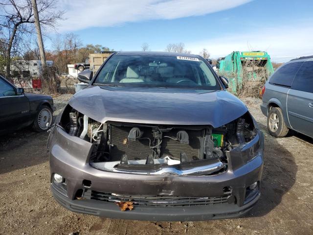 Photo 5 from auction – 2015 TOYOTA HIGHLANDER with VIN 5TDBKRFH3FS145494