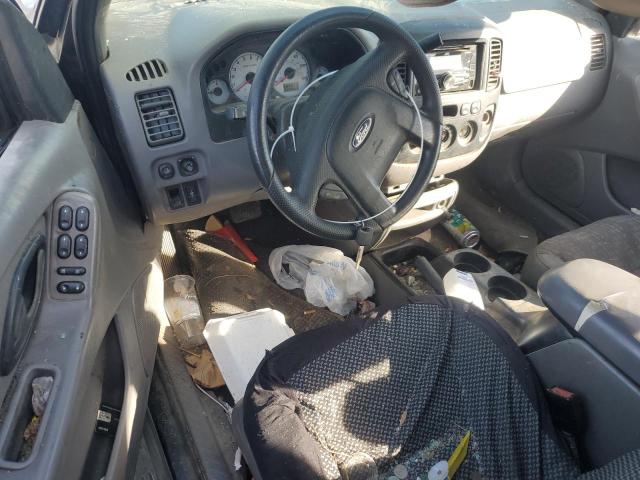 Photo 8 from auction – 2002 FORD ESCAPE XLS with VIN 1FMYU02182KC39473