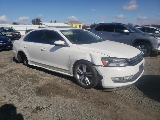 Photo 4 from auction – 2015 VOLKSWAGEN PASSAT SE with VIN 1VWBS7A35FC039465