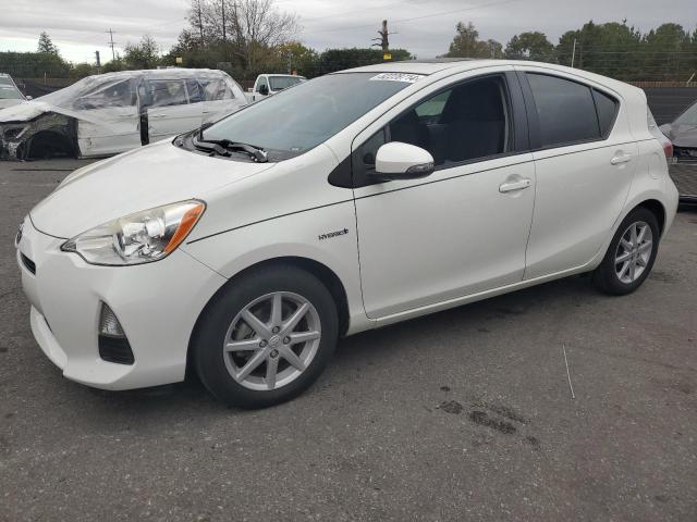 TOYOTA PRIUS C 2014 with VIN JTDKDTB38E1072930 - Photo from auction