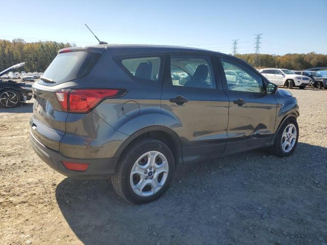 Photo 3 from auction – 2019 FORD ESCAPE S with VIN 1FMCU0F7XKUA50143