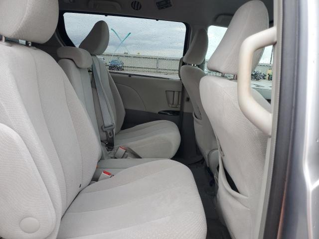 Photo 10 from auction – 2013 TOYOTA SIENNA LE with VIN 5TDKK3DC0DS332290