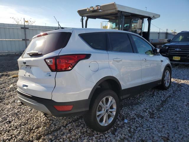 Photo 3 from auction – 2019 FORD ESCAPE SE with VIN 1FMCU9GD3KUB81374