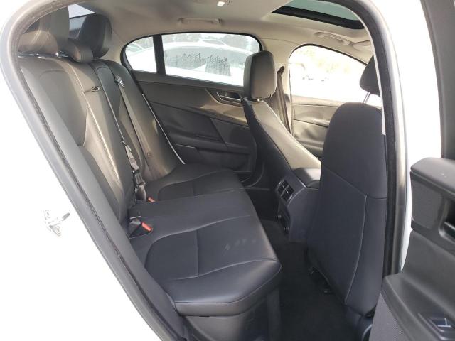 Photo 10 from auction – 2019 JAGUAR XE with VIN SAJAR4FX6KCP52410
