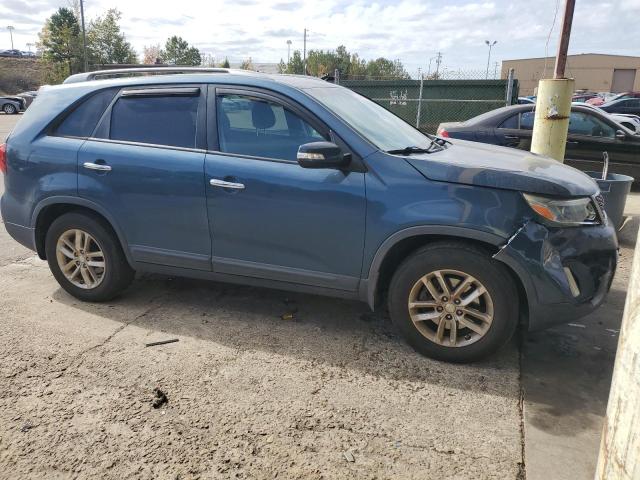 Photo 4 from auction – 2015 KIA SORENTO LX with VIN 5XYKT4A71FG588495