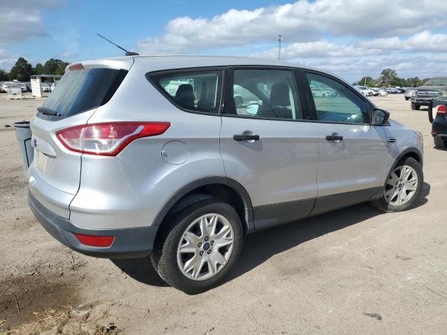 Photo 3 from auction – 2015 FORD ESCAPE S with VIN 1FMCU0F72FUA74037