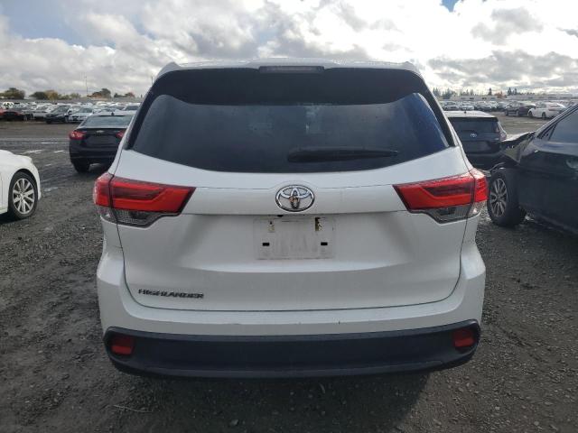 Photo 6 from auction – 2019 TOYOTA HIGHLANDER with VIN 5TDZZRFH3KS356733