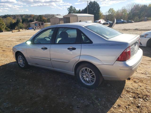 Photo 2 from auction – 2005 FORD FOCUS ZX4 with VIN 1FAFP34N15W204975