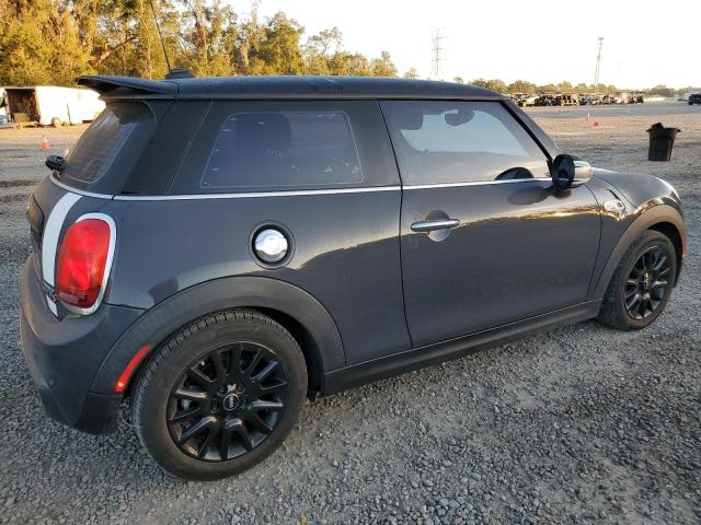 Photo 3 from auction – 2017 MINI COOPER S with VIN WMWXP7C52H3B49966