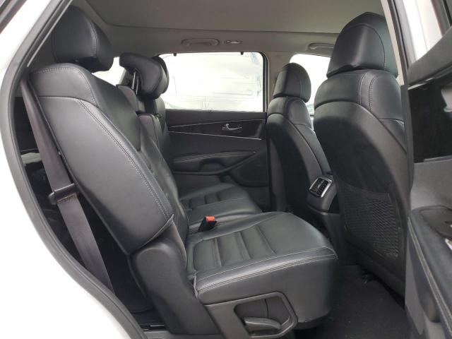 Photo 11 from auction – 2017 KIA SORENTO EX with VIN 5XYPHDA57HG195979