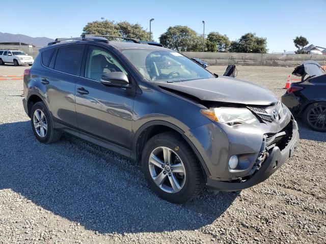 Photo 4 from auction – 2015 TOYOTA RAV4 XLE with VIN JTMWFREV5FJ038022