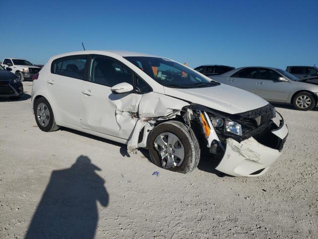 Photo 4 from auction – 2017 KIA FORTE LX with VIN KNAFK5A8XH5708449
