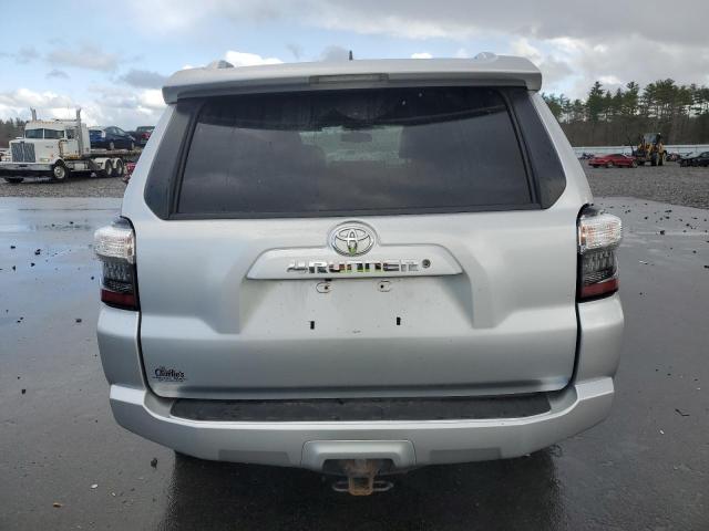 Photo 6 from auction – 2018 TOYOTA 4RUNNER SR with VIN JTEBU5JR4J5513792