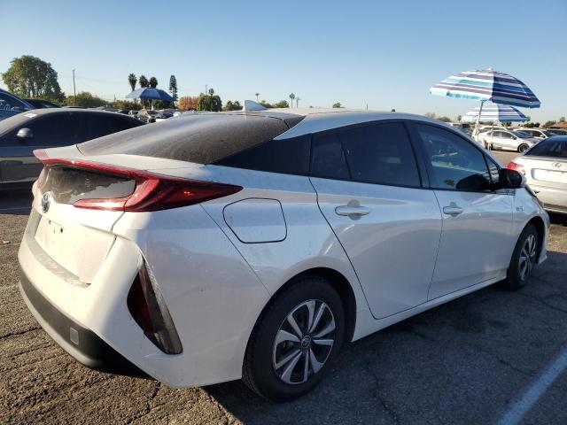 Photo 3 from auction – 2017 TOYOTA PRIUS PRIM with VIN JTDKARFP2H3039231