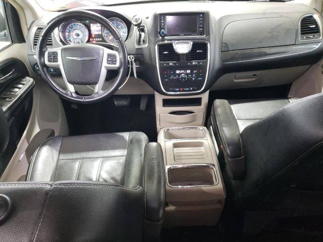 Photo 8 from auction – 2016 CHRYSLER TOWN & COU with VIN 2C4RC1BG3GR295433