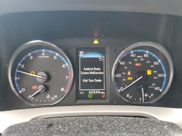 Photo 9 from auction – 2017 TOYOTA RAV4 LIMIT with VIN 2T3DFREV7HW588298