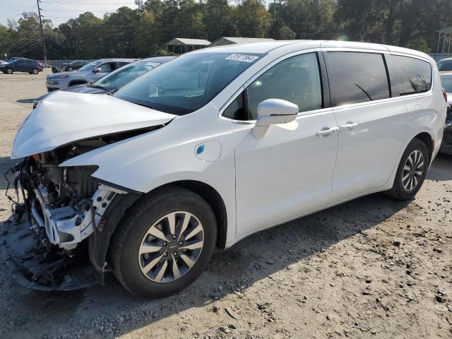 CHRYSLER PACIFICA H 2022 with VIN 2C4RC1L78NR121420 - Photo from auction