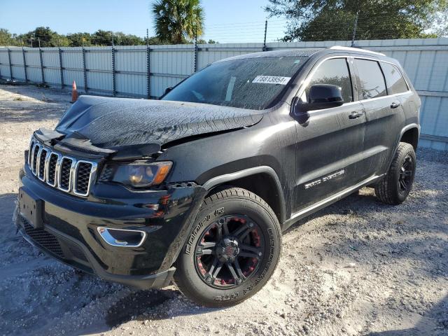JEEP GRAND CHER 2017 with VIN 1C4RJFAG8HC811042 - Photo from auction
