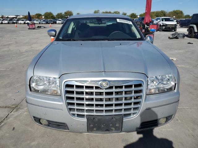 Photo 5 from auction – 2010 CHRYSLER 300 TOURIN with VIN 2C3CA4CD6AH173698