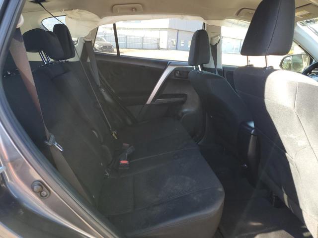 Photo 11 from auction – 2018 TOYOTA RAV4 LE with VIN JTMZFREV0JJ725902