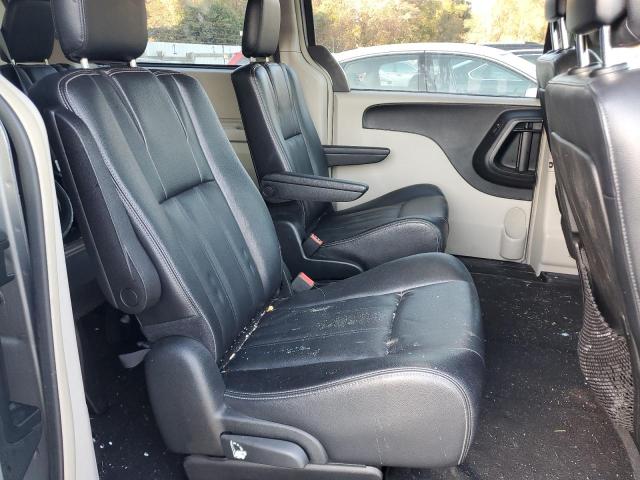 Photo 11 from auction – 2014 CHRYSLER TOWN & COU with VIN 2C4RC1BG6ER396558