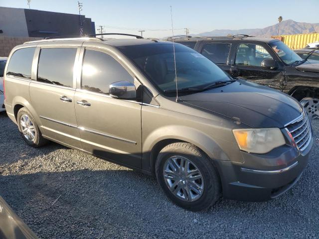 Photo 4 from auction – 2010 CHRYSLER TOWN & COU with VIN 2A4RR7DX1AR321902