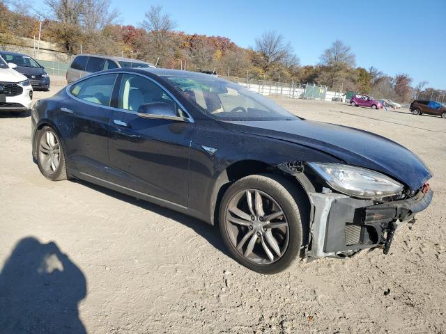 Photo 4 from auction – 2013 TESLA MODEL S with VIN 5YJSA1CP6DFP27705