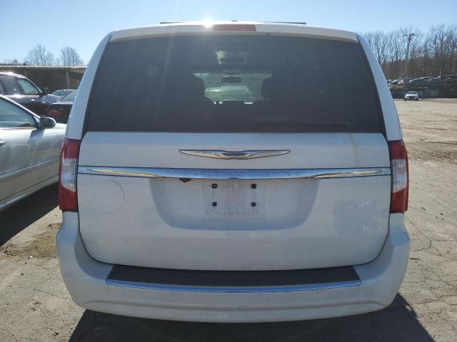 Photo 6 from auction – 2016 CHRYSLER TOWN & COU with VIN 2C4RC1BG9GR222003
