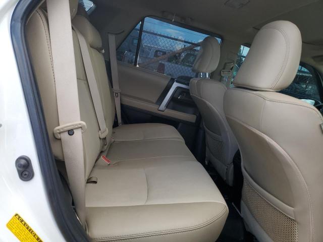 Photo 11 from auction – 2019 TOYOTA 4RUNNER SR with VIN JTEBU5JR7K5698728