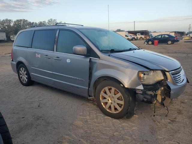 Photo 4 from auction – 2014 CHRYSLER TOWN & COU with VIN 2C4RC1BG0ER188689