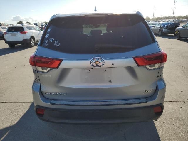 Photo 6 from auction – 2017 TOYOTA HIGHLANDER with VIN 5TDKZRFH0HS526511