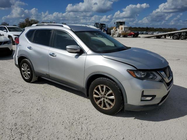 Photo 4 from auction – 2017 NISSAN ROGUE S with VIN KNMAT2MT8HP612848