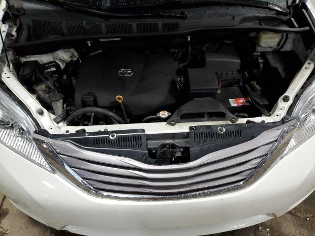 Photo 12 from auction – 2017 TOYOTA SIENNA XLE with VIN 5TDYZ3DC4HS794492
